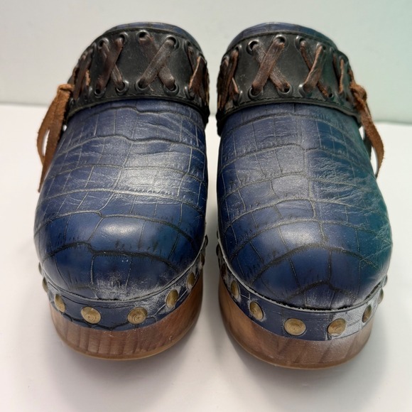 Freebird Woodstock Blue Croc Embossed Leather Wood Platform Clogs 7 Festival - Picture 2 of 10